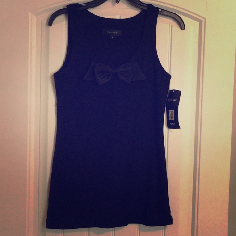 Karen Kane tank top with bow on front